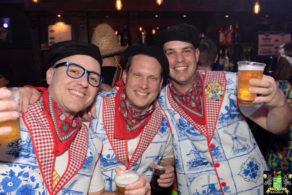 ../Images/Carnavals maandagavond in VdG 304.jpg